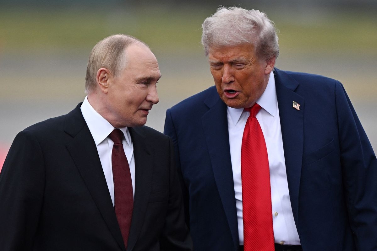 Трамп и Путин на саммите на Аляске