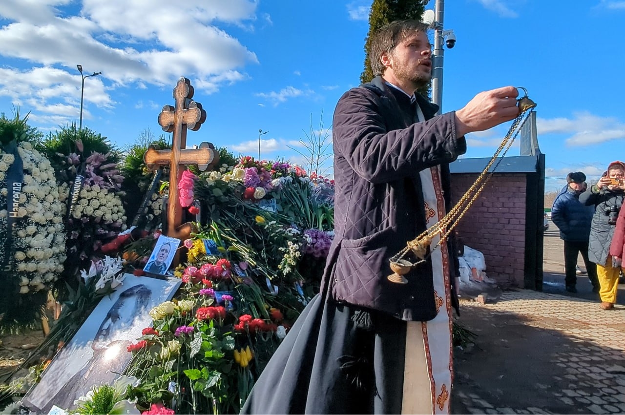 Священник Дмитрий Сафронов, проводивший панихиду и литургию во время прощания с Алексеем Навальным